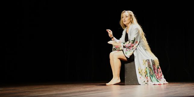 Dans « Née le 8 mars 1977 », Céline Ripoll relate les violences conjugales au quotidien