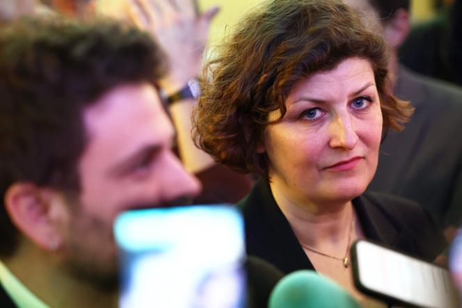 La maire écologiste sortante de Strasbourg, Jeanne Barseghian, au soir de sa défaite, après le second tour des élections municipales, le 22 mars 2026.