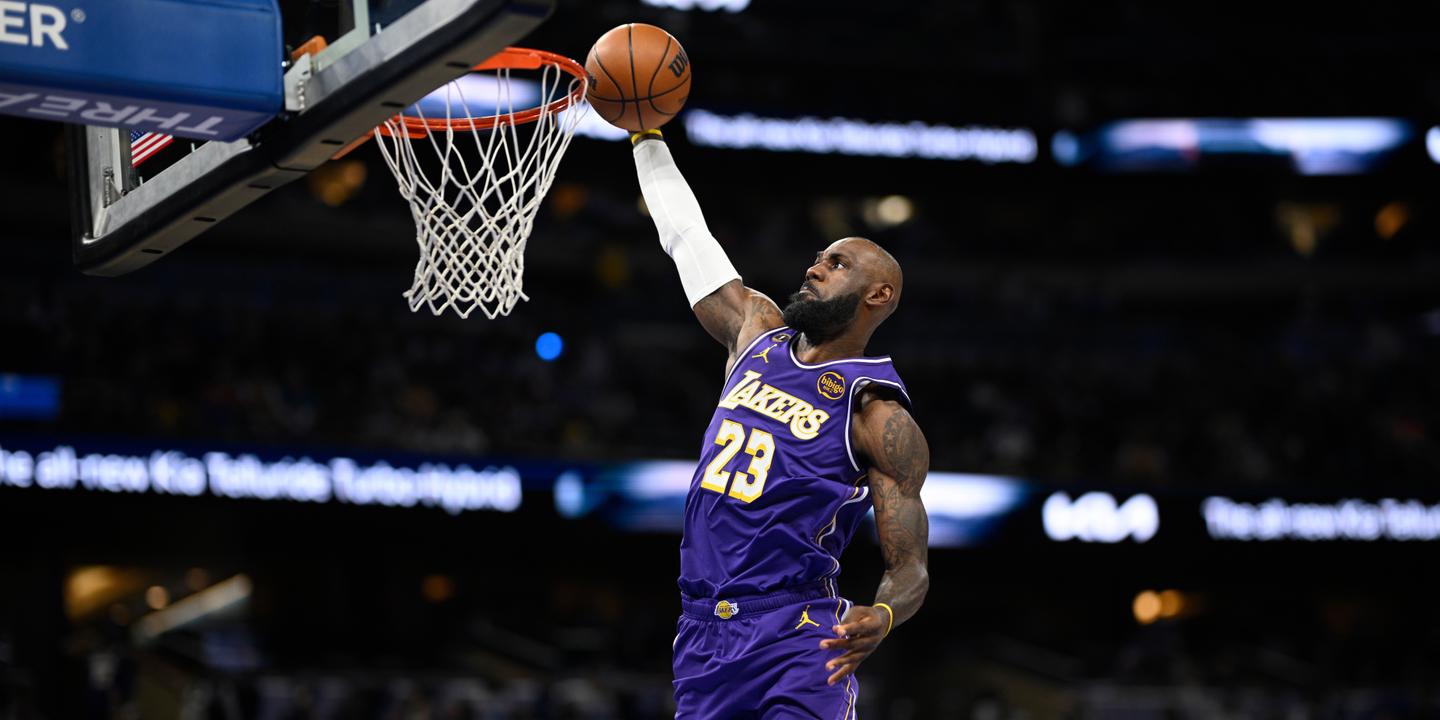 LeBron James établit un nouveau record NBA avec son 1 612e match de saison régulière