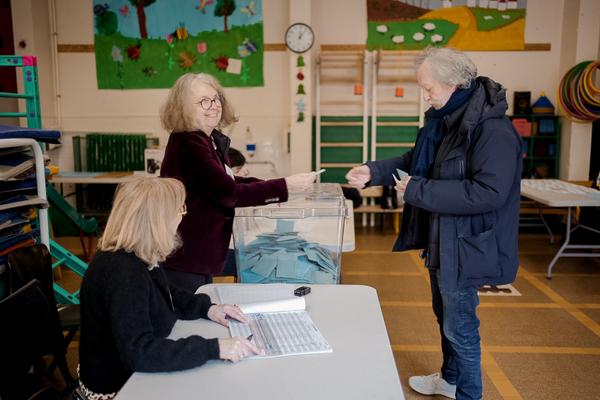 At a polling station in Paris’s 14th arrondissement on March 22, 2026.