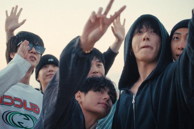 Les membres de BTS dans une scène extraite du documentaire « BTS. Le retour », de Bao Nguyen.
