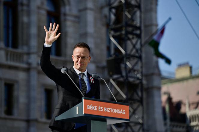 Le ministre des affaires étrangères hongrois, Péter Szijjarto, à Budapest, le 15 mars 2026.