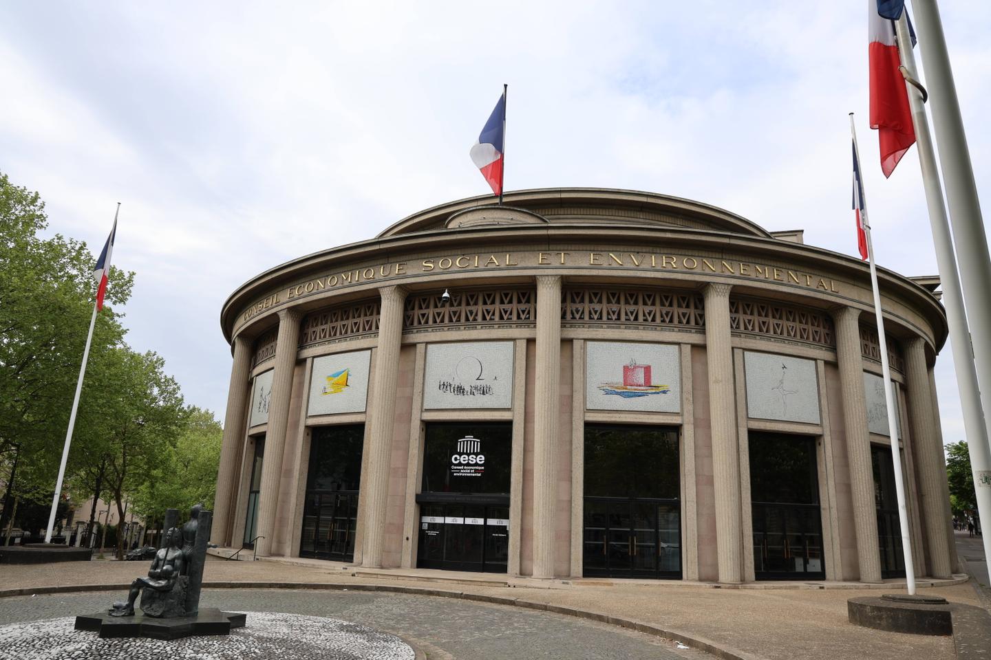 Face à la montée de la censure, la création artistique, sous pression, alerte le Conseil économique, social et environnemental