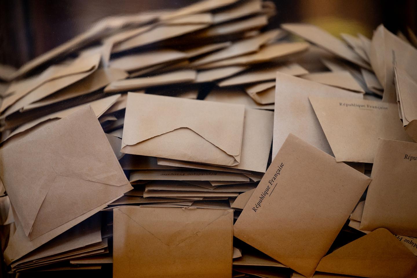 Présidentielle : un an avant, les sondages sont souvent loin du compte