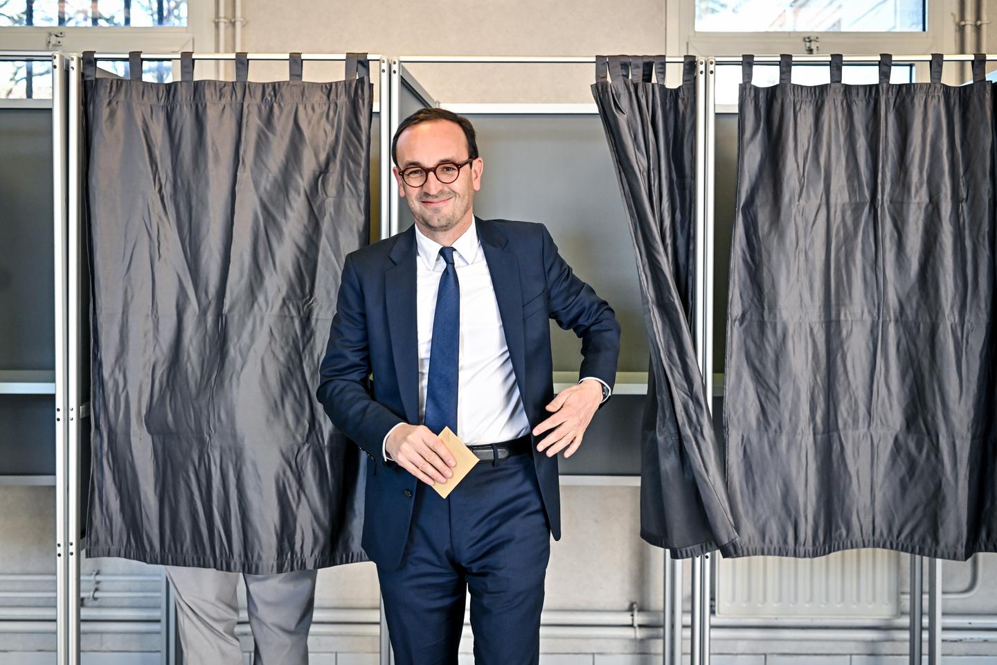 A Bordeaux, le retour du « maire-centre » avec l’élection de Thomas Cazenave à la tête de la métropole