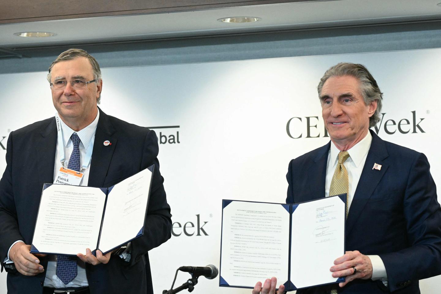 TotalEnergies et l’administration Trump concluent un accord d’environ 1 milliard de dollars pour annuler des projets éoliens en mer TotalEnergies et l’administration Trump concluent un accord d’environ 1 milliard de dollars pour annuler des projets éoliens en mer