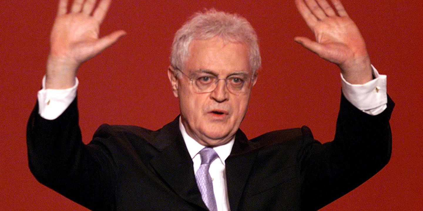 Lionel Jospin : retour sur l'annonce de son retrait de la vie politique en 2002