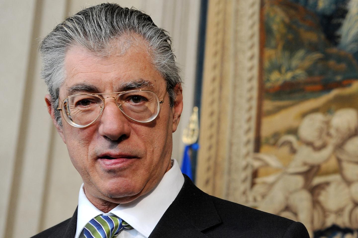 La mort d’Umberto Bossi, « le Sénateur » à l’origine de la Ligue du Nord et pilier de l’alliance des droites italiennes