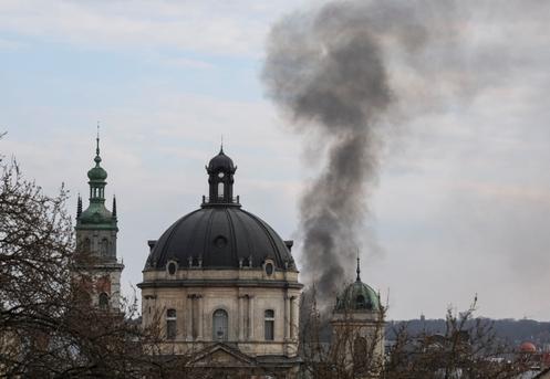 Après une attaque de drones à Lviv, le 24 mars 2026.