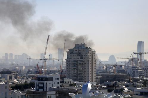 Après des tirs de missiles iraniens à Tel-Aviv (Israël), le 24 mars 2026.
