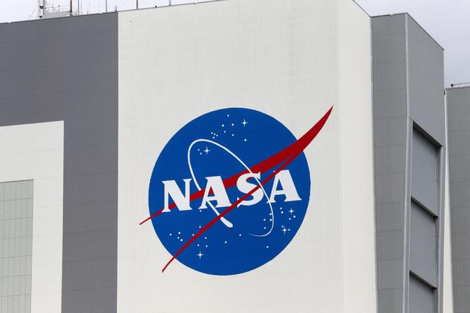 Le logo de la Nasa au Centre spatial Kennedy, en Floride (Etats-Unis), le 16 avril 2021.