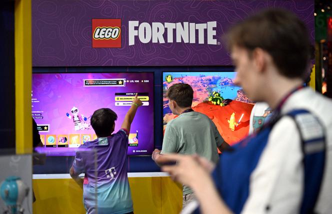 Le stand de « Lego Fortnite », pendant le salon jeu vidéo Gamescom à Cologne, en Allemagne, le 21 août 2024. A l’époque, Fortnite et le géant danois du jouet, Lego, avaient noué un partenariat.