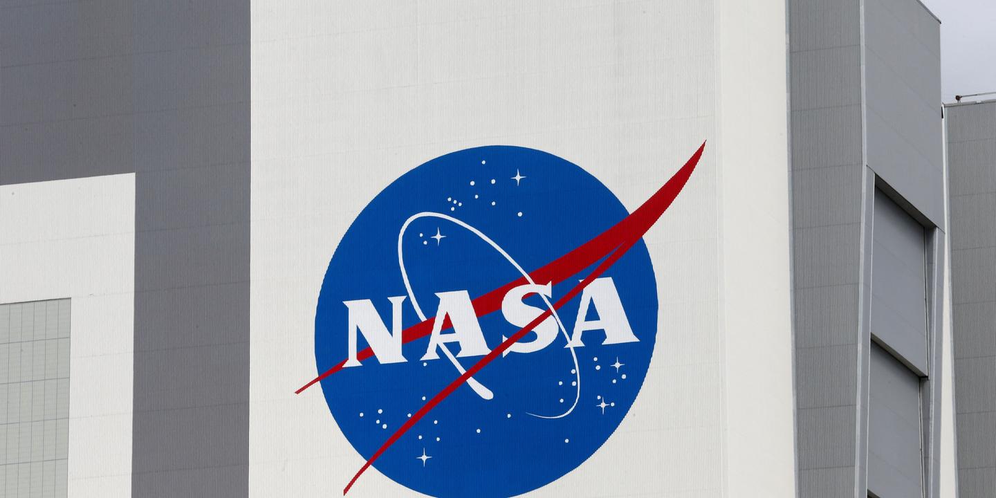 La NASA suspend son projet de station lunaire en orbite pour se concentrer sur une base de surface