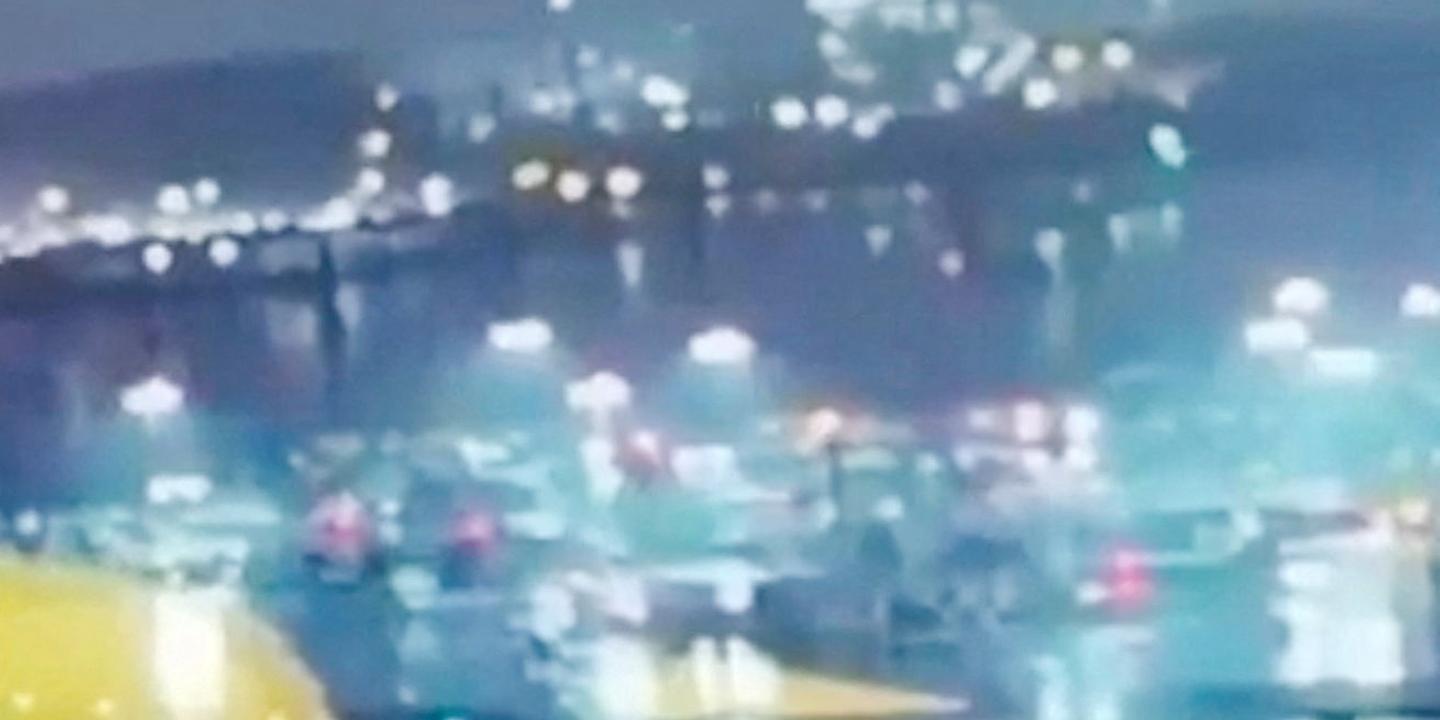 Collision avion-véhicule à LaGuardia : un expert témoigne de l'événement rarissime
