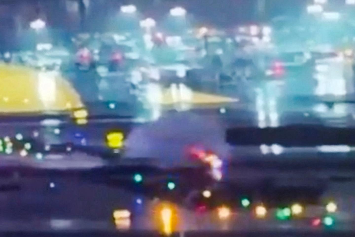 LaGuardia : « Je suis pilote depuis quinze ans et je n’ai jamais vu un avion et un véhicule au sol entrer en collision sur une piste », réagit un expert