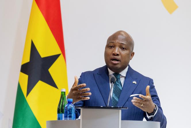 Le ministre des affaires étrangères du Ghana, Samuel Okudzeto Ablakwa, à Kiev (Ukraine), le 25 février 2026.