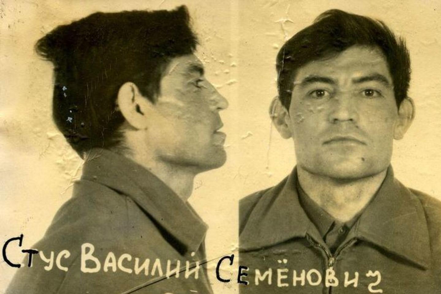 « Palimpsestes » : première traduction en français du poète Vasyl Stus, mort au goulag en 1985, symbole de la résistance ukrainienne à l’impérialisme russe