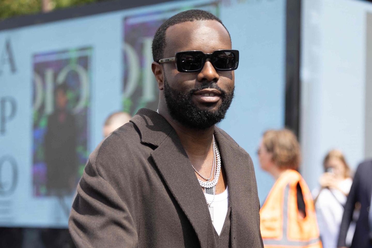 Garde à vue prolongée pour le rappeur Gims