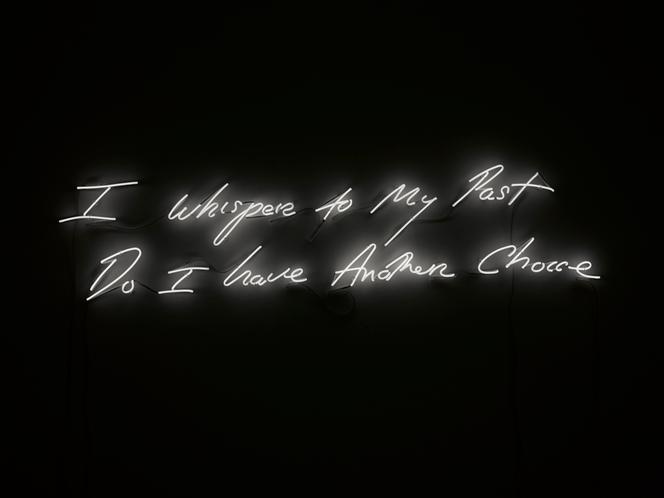 “Eu sussurro para o meu passado, tenho outra escolha” (2010), de Tracey Emin.