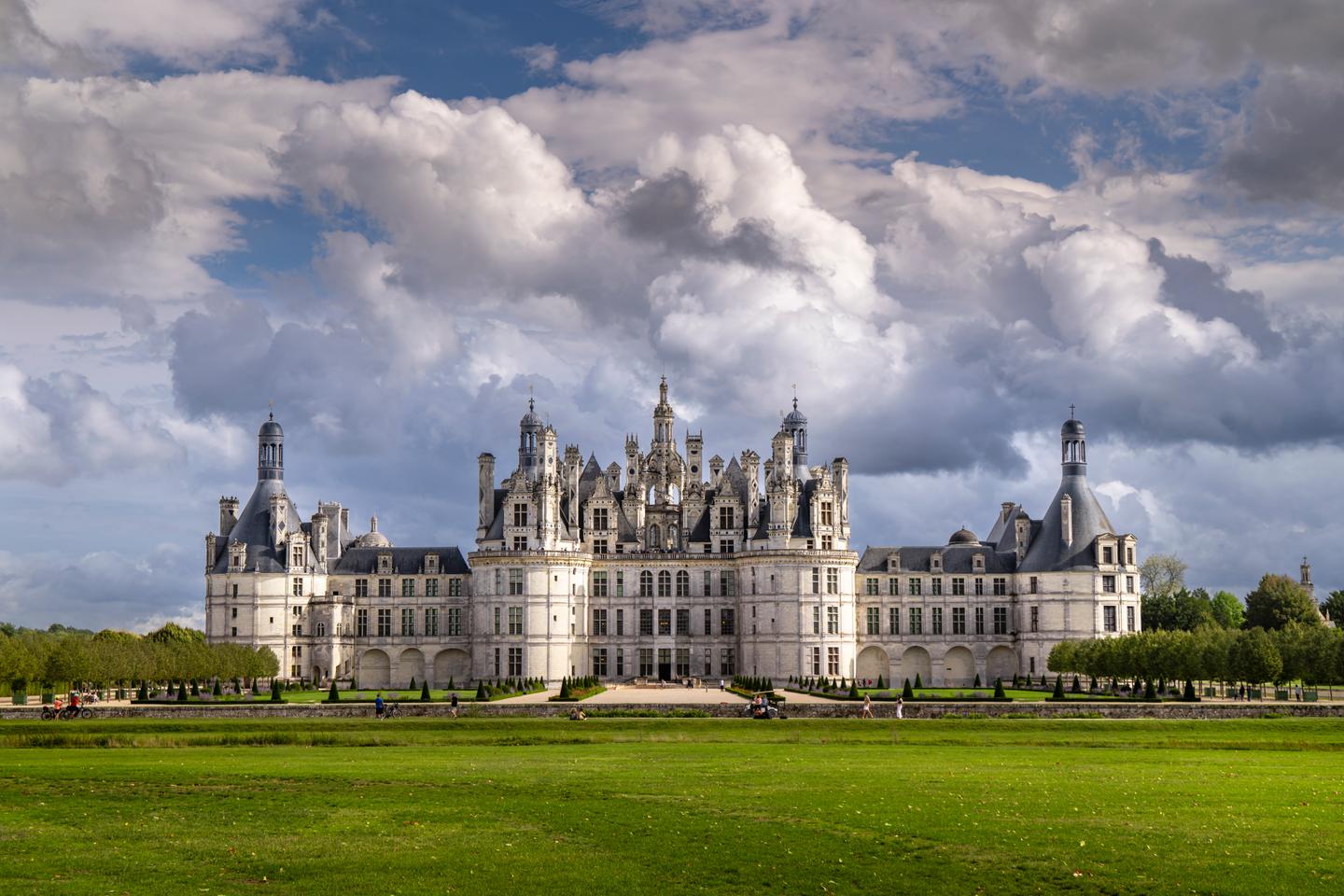A Chambord, l’aile François Iᵉʳ menacée à cause de ses murs « en éventail » A Chambord, l’aile François Iᵉʳ menacée à cause de ses murs « en éventail »