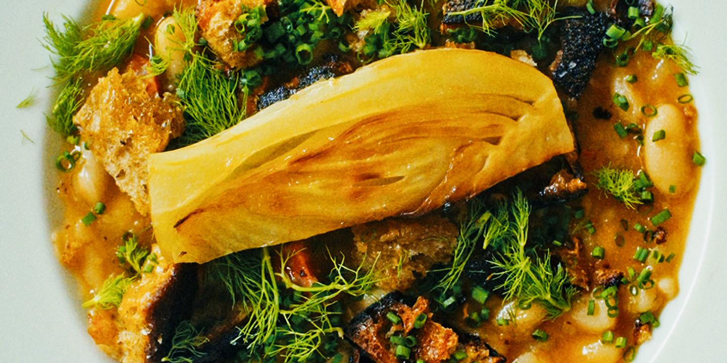 Fenouil braisé, haricots blancs et chorizo : la recette gourmande de Jesse Jenkins