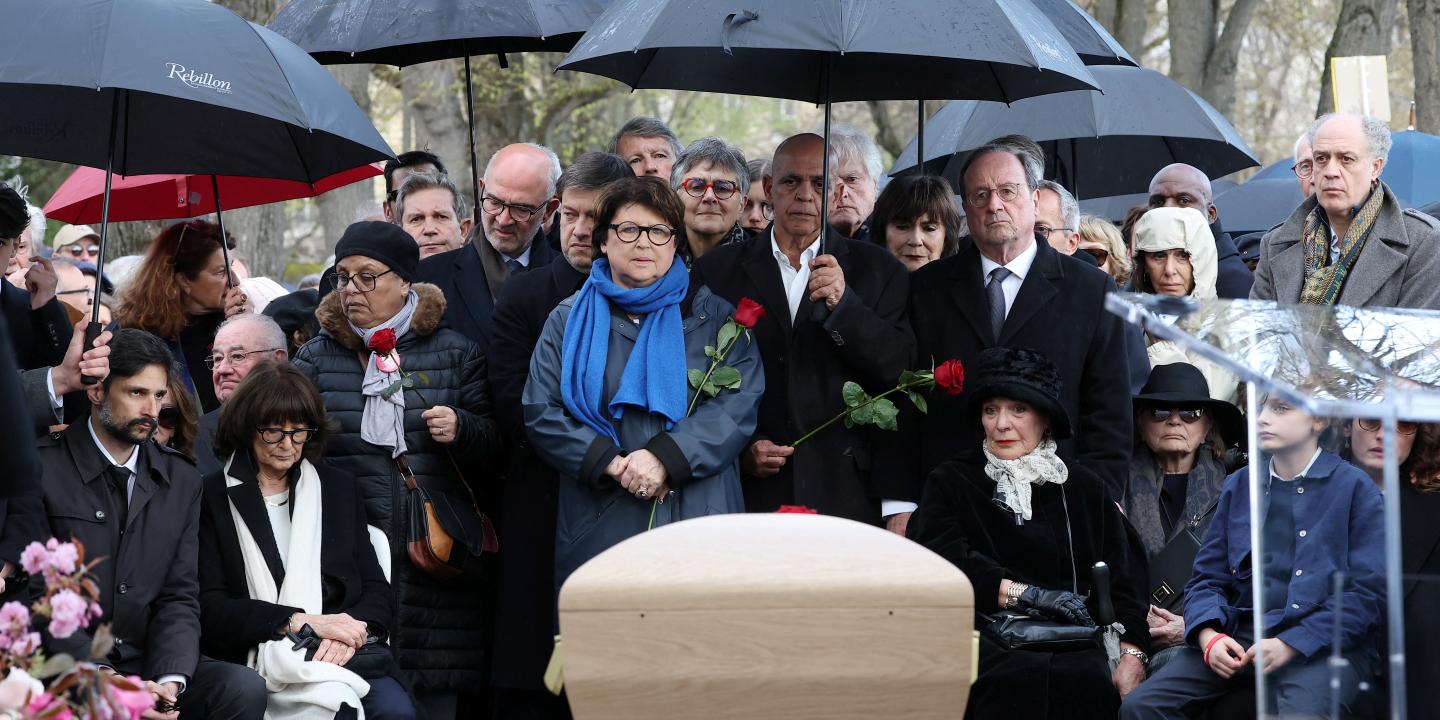 « Avec lui, c’est une part de nous-mêmes qui s’en va », salue François Hollande