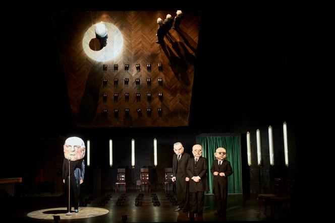 « L’Ordre du jour », d’Eric Vuillard, mis en scène par Jean Bellorini, au Vieux-Colombier, à Paris, en mars 2026.