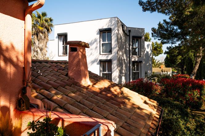 La résidence « Malibu Village », dans laquelle Ilyas Kherbouch, alors en cavale, a été interpellé, au Canet-en-Roussillon (Pyrénées-Orientales), le 21 mars 2026.