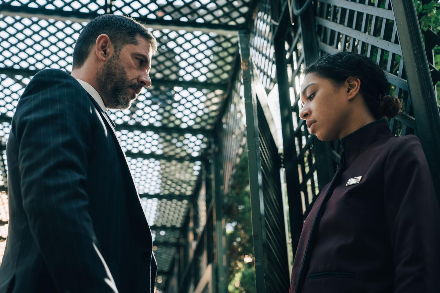 « Privilèges », sur HBO Max : cinq-étoiles, stupre et luxure à tous les étages du palace parisien