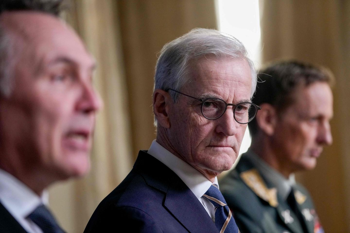 La Norvège va augmenter ses dépenses de défense de 10 milliards d’euros d’ici à 2035 pour faire face à une situation sécuritaire « plus sérieuse et imprévisible » La Norvège va augmenter ses dépenses de défense de 10 milliards d’euros d’ici à 2035 pour faire face à une situation sécuritaire « plus sérieuse et imprévisible »