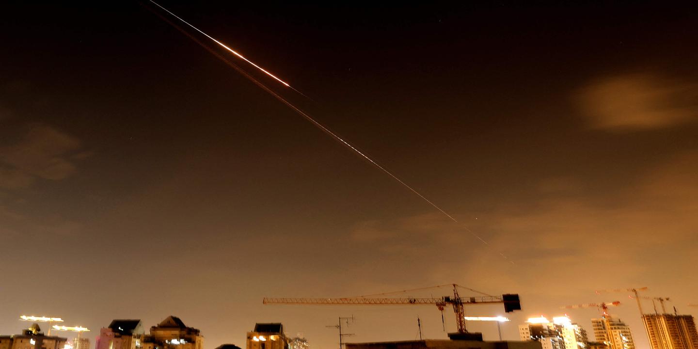 Israël dit avoir détecté un tir de missile depuis le Yémen vers son territoire, une première en un mois de guerre Israël dit avoir détecté un tir de missile depuis le Yémen vers son territoire, une première en un mois de guerre