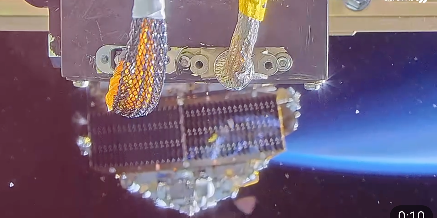 La Russie déploie sa propre constellation satellitaire pour concurrencer Starlink