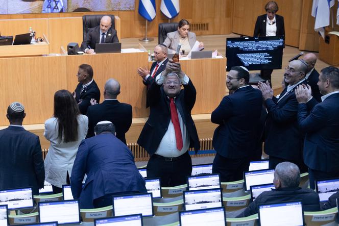 Le ministre de la sécurité nationale, Itamar Ben Gvir (extrême droite), à la Knesset, le Parlement israélien, après le vote à Jérusalem, le 30 mars 2026.