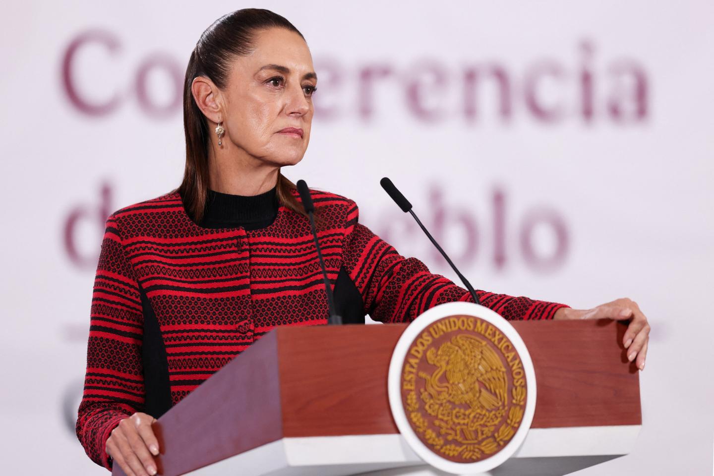 ICE : Claudia Sheinbaum, la présidente mexicaine, menace de « mesures de protestation » après la mort d’un ressortissant détenu aux Etats-Unis