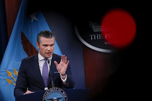Le secrétaire à la défense américain, Pete Hegseth, lors d’un point presse au Pentagone, à Arlington (Virginie), le 31 mars 2026.