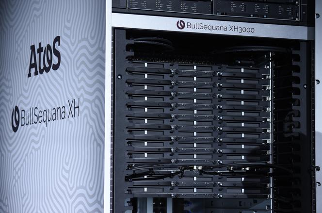 Le BullSequana XH3000, un supercalculateur hybride exaflopique de nouvelle génération conçu par la société française Atos, à Paris, le 16 février 2022.