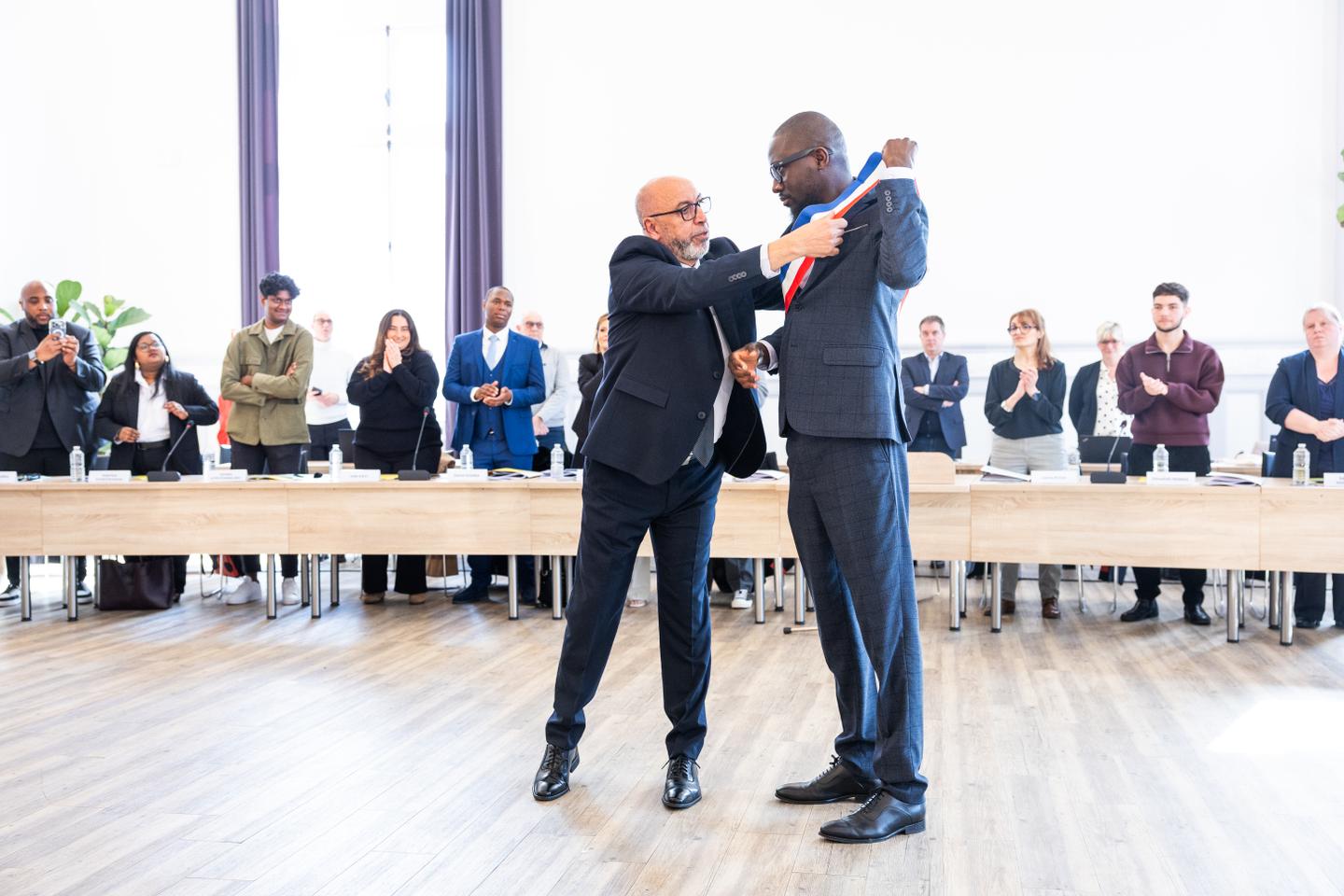 Face aux élus de banlieue, la régression raciste Face aux élus de banlieue, la régression raciste