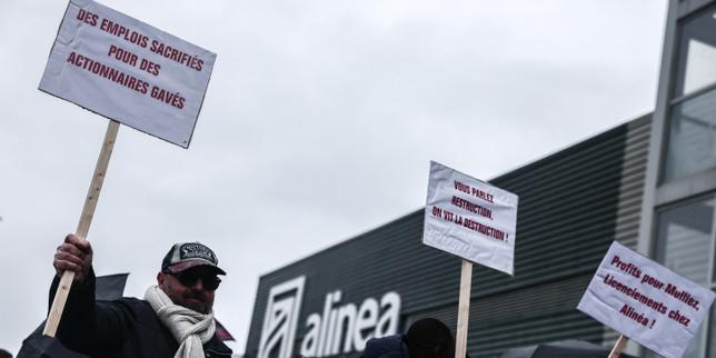 L’ombre d’Alinea : quand le fauteuil de salon devient un vestige du commerce physique