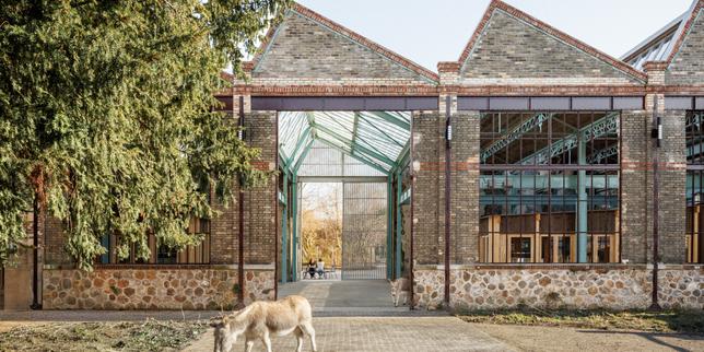 Le parc de La Villette se réinvente, entre ferme urbaine, biodiversité retrouvée et adaptation au changement climatique