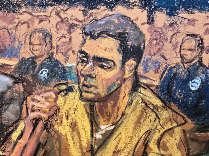 Luigi Mangione fala com o juiz durante uma audiência sobre seu julgamento federal sobre acusações de homicídio pelo assassinato do executivo-chefe da UnitedHealthcare, Brian Thompson, no Tribunal Federal de Manhattan, em Nova York, EUA, em 1º de abril de 2026, neste esboço do tribunal. REUTERS/Jane Rosenberg IMAGENS TPX DO DIA