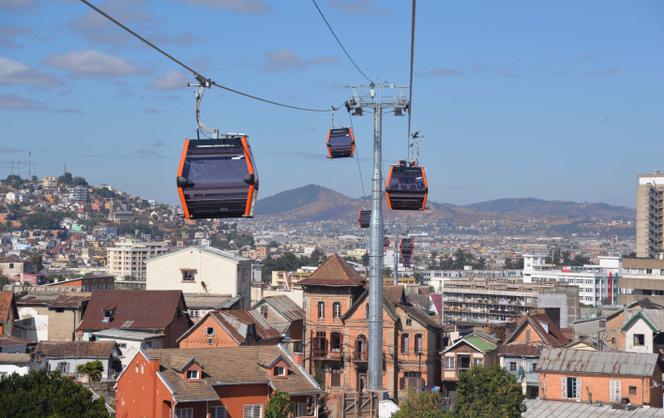 Durante os testes do teleférico Antananarivo, Madagascar, 21 de junho de 2024. 