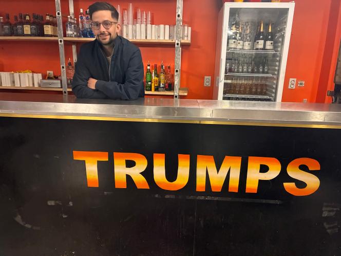 Killian Biard, co-gerente da Trumps, 31 de março de 2026, em Bourges (Cher).