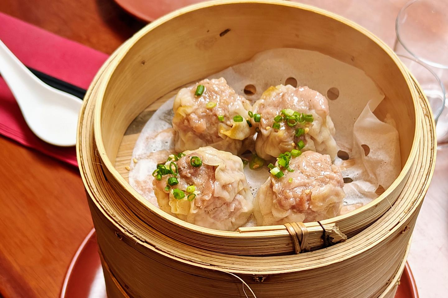 A Paris, le Feel Ling - La Table entretient avec précision la flamme de la cuisine cantonaise