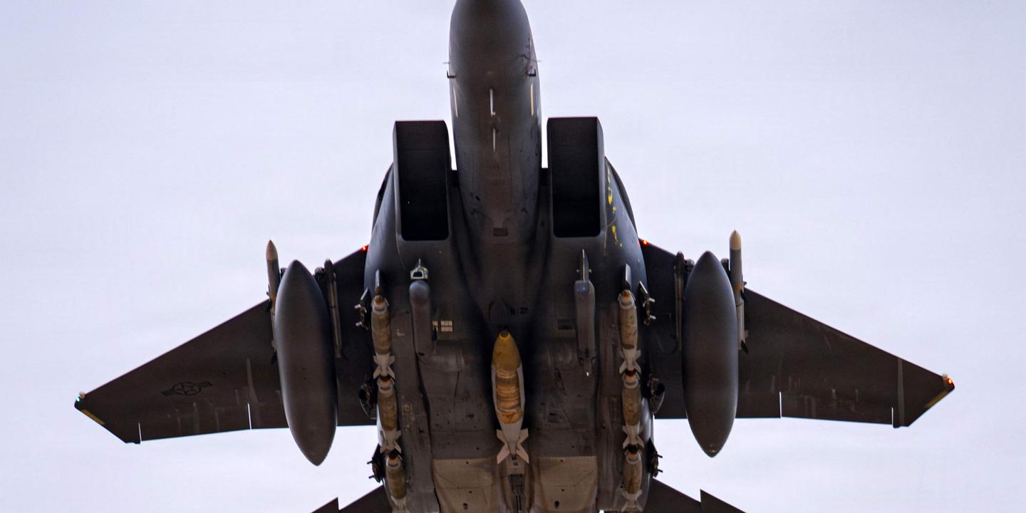 Un avion de chasse abattu en Iran, des purges au sein de l’état-major : l’armée américaine dans la tourmente
