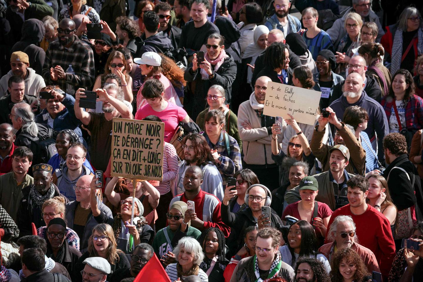 Racisme : près d’un Français sur deux estime en avoir été victime, selon une étude réalisée pour la Licra