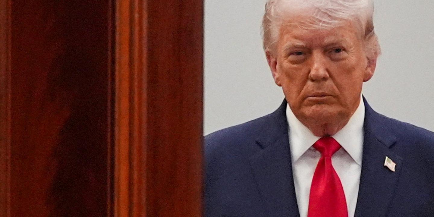 EN DIRECT, guerre en Iran : Donald Trump repousse l’ultimatum adressé à Téhéran à mardi soir : « Vous allez voir des ponts et des centrales électriques s’effondrer à travers tout le pays »