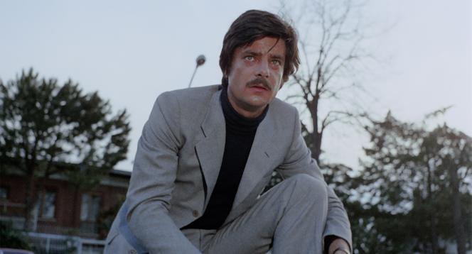 Giancarlo Giannini em “A Tarântula de Barriga Preta” (1971), de Paolo Cavara. 