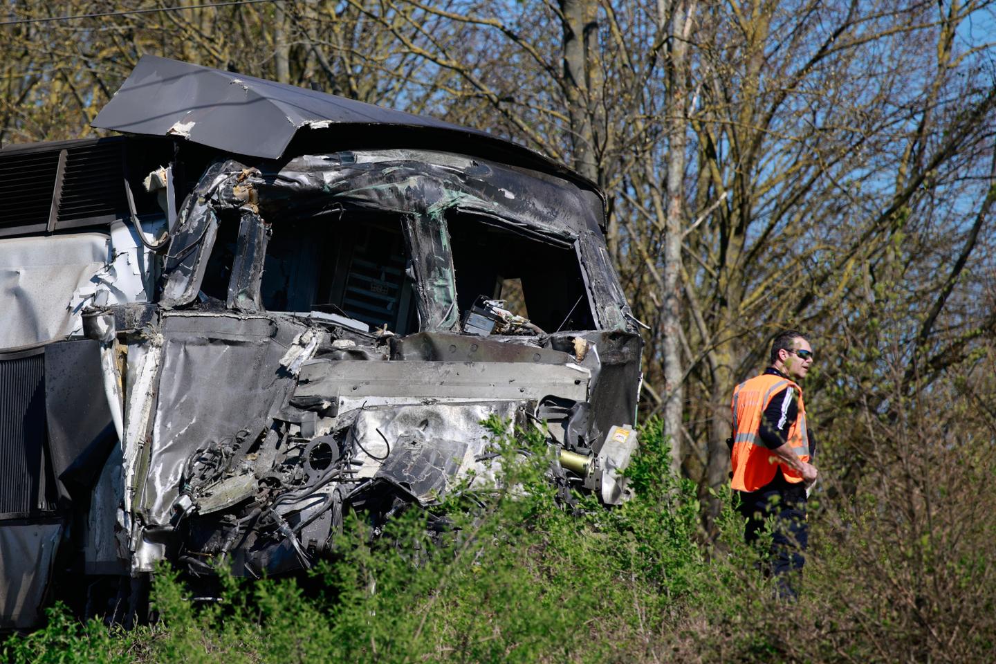 Accident mortel avec un TGV dans le Pas-de-Calais : le chauffeur du poids lourd mis en examen pour homicide routier