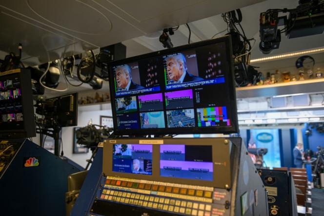 Donald Trump na sala de imprensa da Casa Branca, Washington, 7 de abril de 2026. 