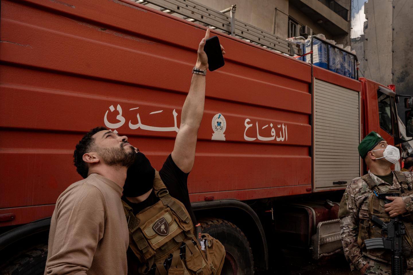 « Les Israéliens nous bombardent par vengeance, parce qu’ils ont perdu » : le Liban, écrasé sous les bombes, compte ses morts